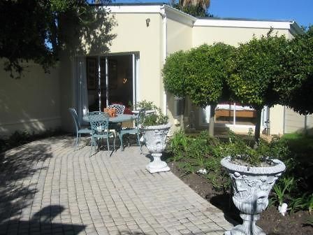 Navona Constantia Guest Cottage ケープタウン エクステリア 写真