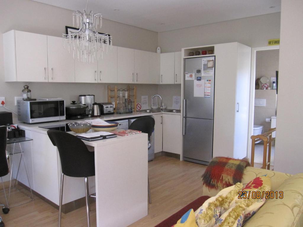 Navona Constantia Guest Cottage ケープタウン エクステリア 写真