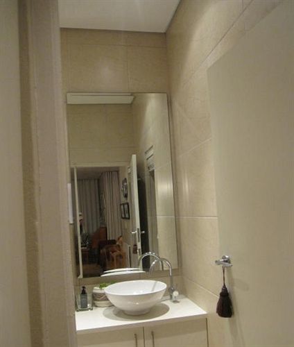 Navona Constantia Guest Cottage ケープタウン エクステリア 写真