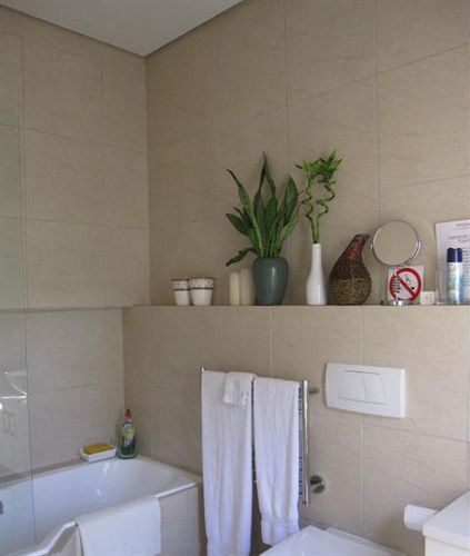 Navona Constantia Guest Cottage ケープタウン エクステリア 写真