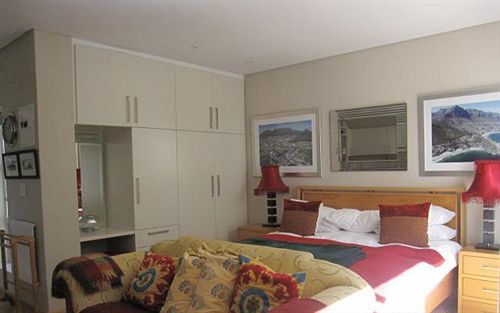 Navona Constantia Guest Cottage ケープタウン エクステリア 写真